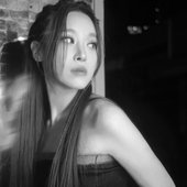 b&w