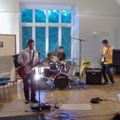 Graph performing in Peterborough, New Hampshire
