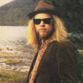 141004_StuLarsen_500.jpg