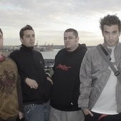Fingertight • 2002