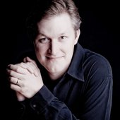 Robin Tyson (Counter-tenor).jpg