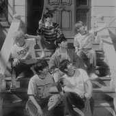 TEMPEST_2025_Season%27s_Greetings_group_concept_photo_1.jpg