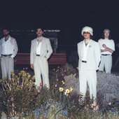 Vianova-Bandpic.jpg