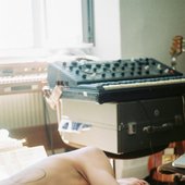 0014385427_10.jpg
