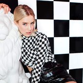 Dagny_Somebody_web_header_crop-v2-scaled.jpg