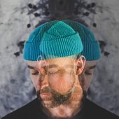 em