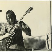 rob_thomsett_guitar.jpg