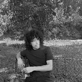 biz black n white