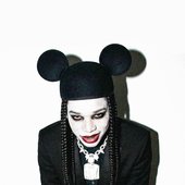 babygoth / glo