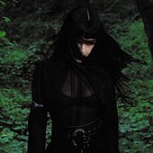 ⸸