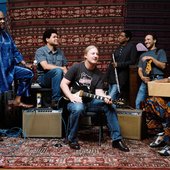 Derek-Trucks-Band_2009-profile_2699x2028px.jpeg