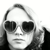 HeartShapedGlasses.jpg