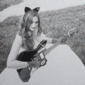 Sarah Eakins (broaddaylight vocals)