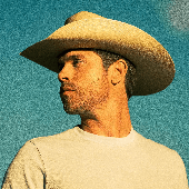 Dustin Lynch