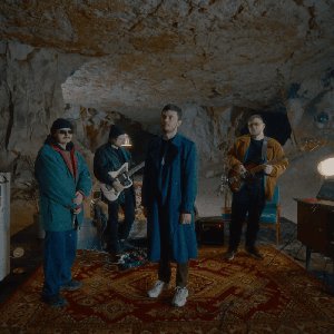 Image for 'Золотые зубы & 10 дней без горячей воды'