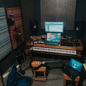 Изображение для 'midnightlustmusic'