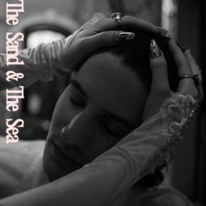 'The Sand & The Sea'の画像