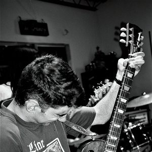 'Cast You Down'の画像