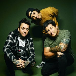 Zdjęcia dla 'Pierce the Veil'