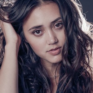 'Dia Frampton' için resim