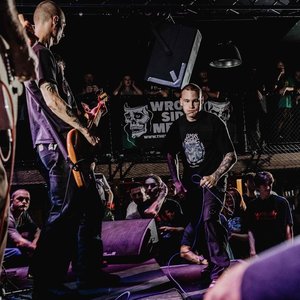 Zdjęcia dla 'Offer No Pity'