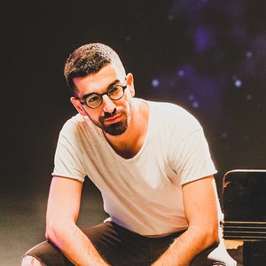 'חנן בן ארי' için resim