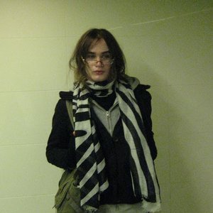 Image for 'kissesfromeldar'