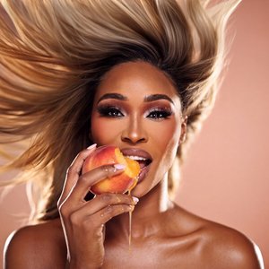 'Cynthia Bailey' için resim