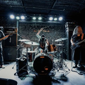 Изображение для 'Gnarled'