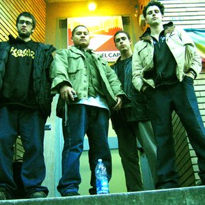 Zdjęcia dla 'kill the vultures'