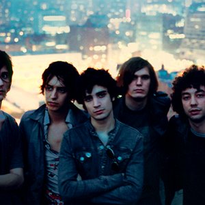 “The Strokes”的封面