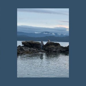 'Dog on the Rock'の画像