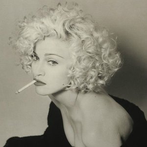 Immagine per 'Madonna'