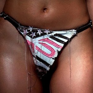 Immagine per 'GET NAKED'