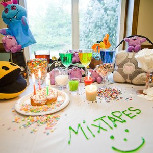 Immagine per 'How to Throw a Successful Party'
