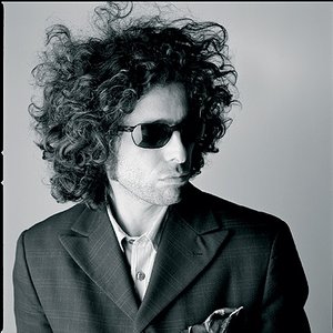 Immagine per 'Andrés Calamaro'