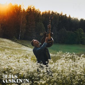 Image for 'Meidän tässä kuuluisi rakastuu'