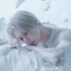 “TAEMIN”的封面