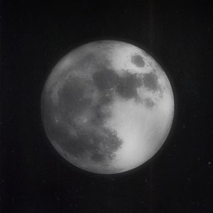 Изображение для 'White Moon'
