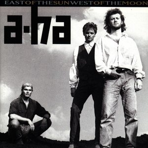 “East of the Sun West of the Moon”的封面