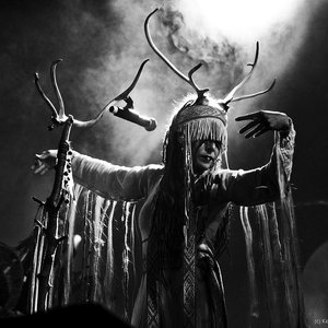 “Heilung”的封面