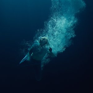 Imagem de 'Through Water'