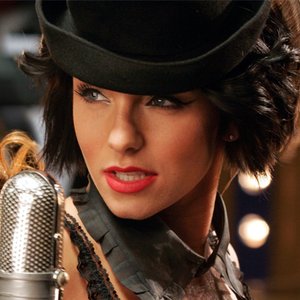 Immagine per 'Julia Volkova'