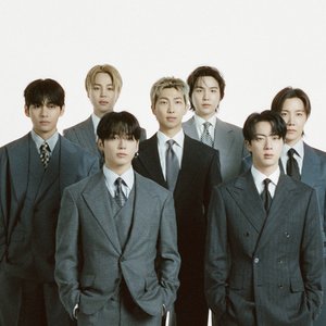 'BTS' için resim