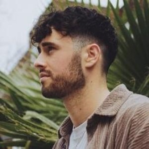 Bild för 'Ethan Hodges'