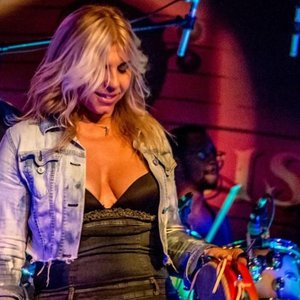 Zdjęcia dla 'Eliza Neals'