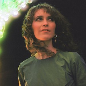 Immagine per 'Rae Morris'