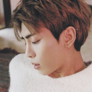 Bild für 'JONGHYUN'