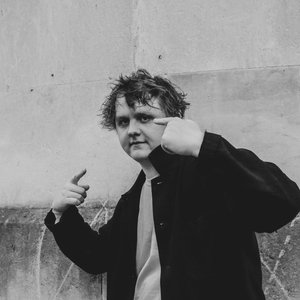 Image for 'Lewis Capaldi'