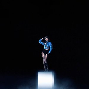 Zdjęcia dla 'Burning Blue'